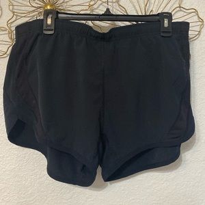 Men’s lululemon size medium running shorts